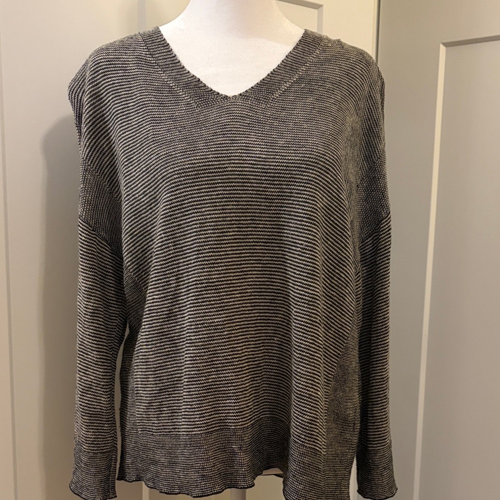 Eileen Fisher Womens Black White Striped V-Neck Sweater Size XS Stylish Cute